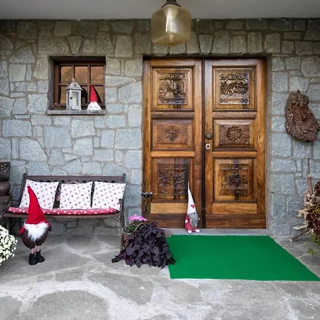 Casa Del Boschetto Apartment *
