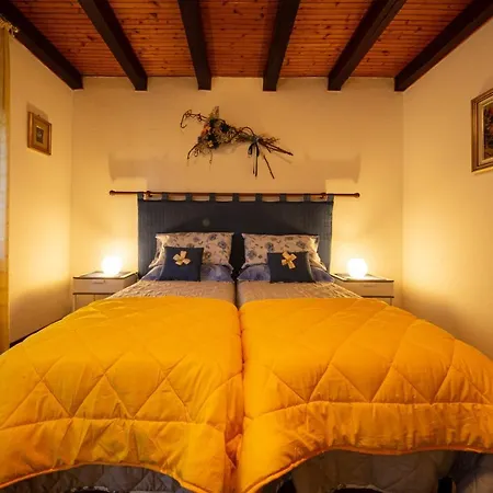Casa Del Boschetto Apartment *